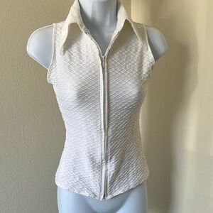 Rayare White Textured Zip-Front Collared Tank